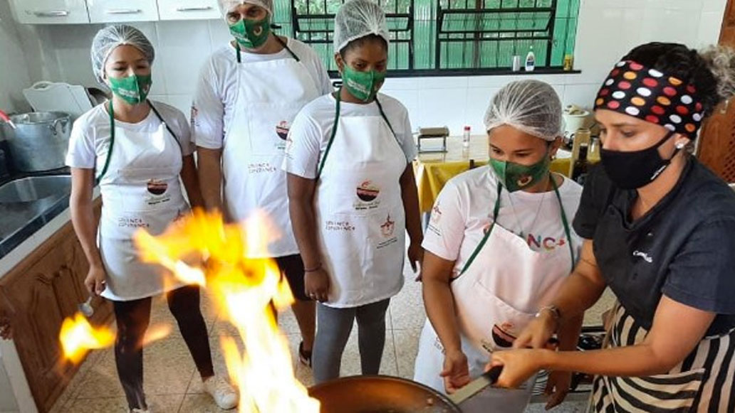 Caruanas do Marajó retomam atividades com cursos de gastronomia, turismo e produção cultural
